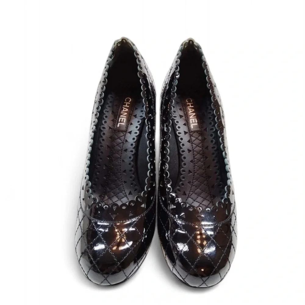 CHANEL  Black Patent Leather CC Logo Heels IT36 - Picture 5 of 10